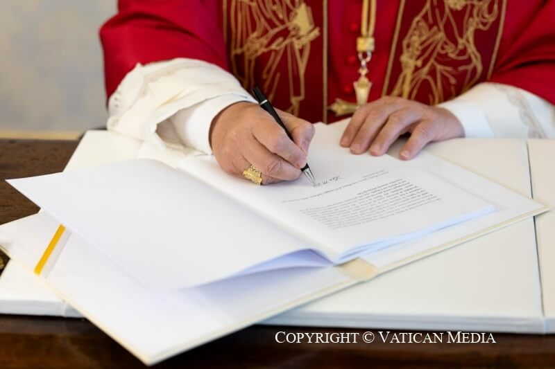 Magnifica Humanitas Pope Leo New Encyclical and the Churchs Mission in the Digital Age